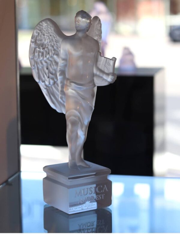 sculpture-music-is-love-ange-lalique-elton-john