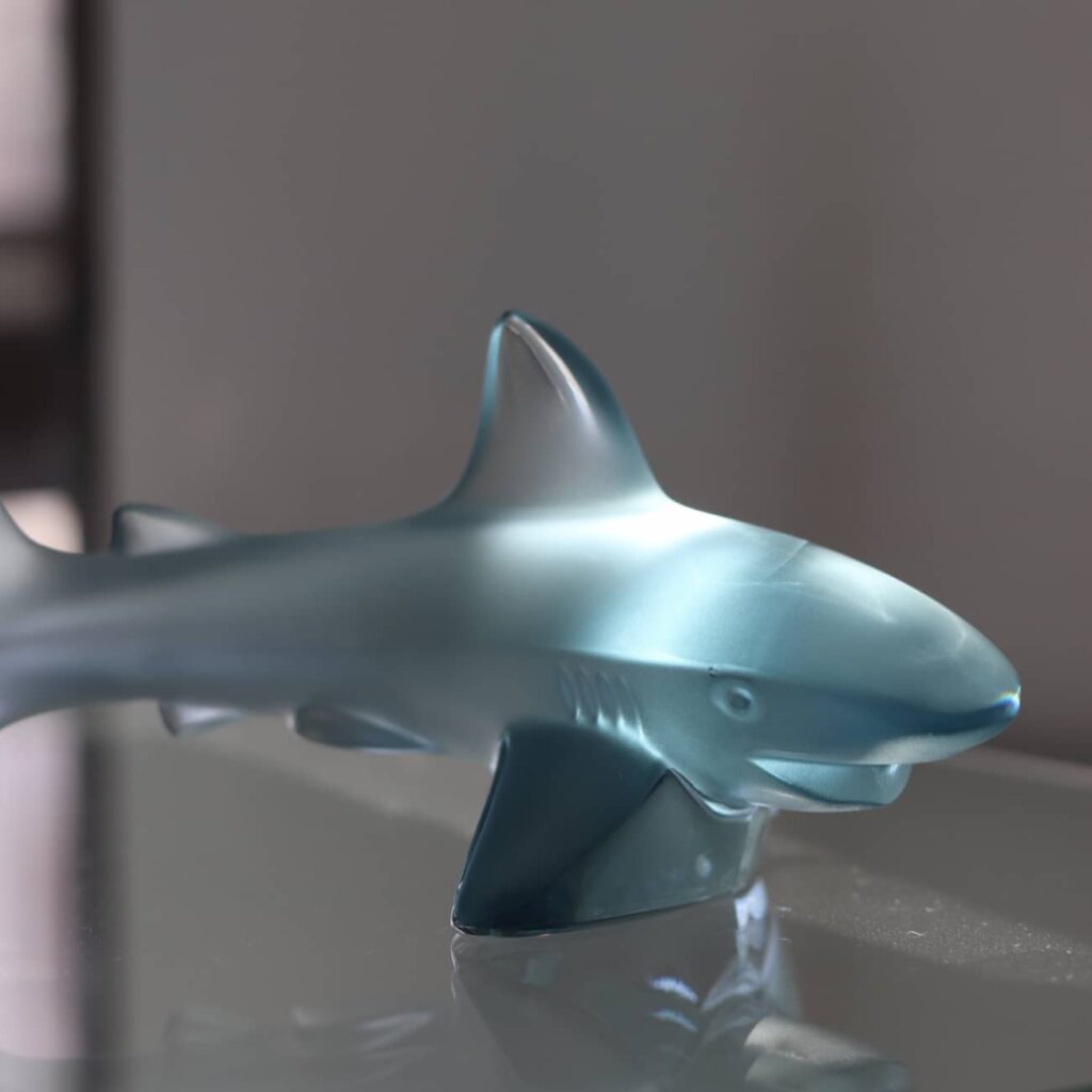 sculpture-requin-lalique